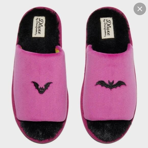 Luxe Pink Bat Embroidered Women's Slippers - Picture 1 of 2